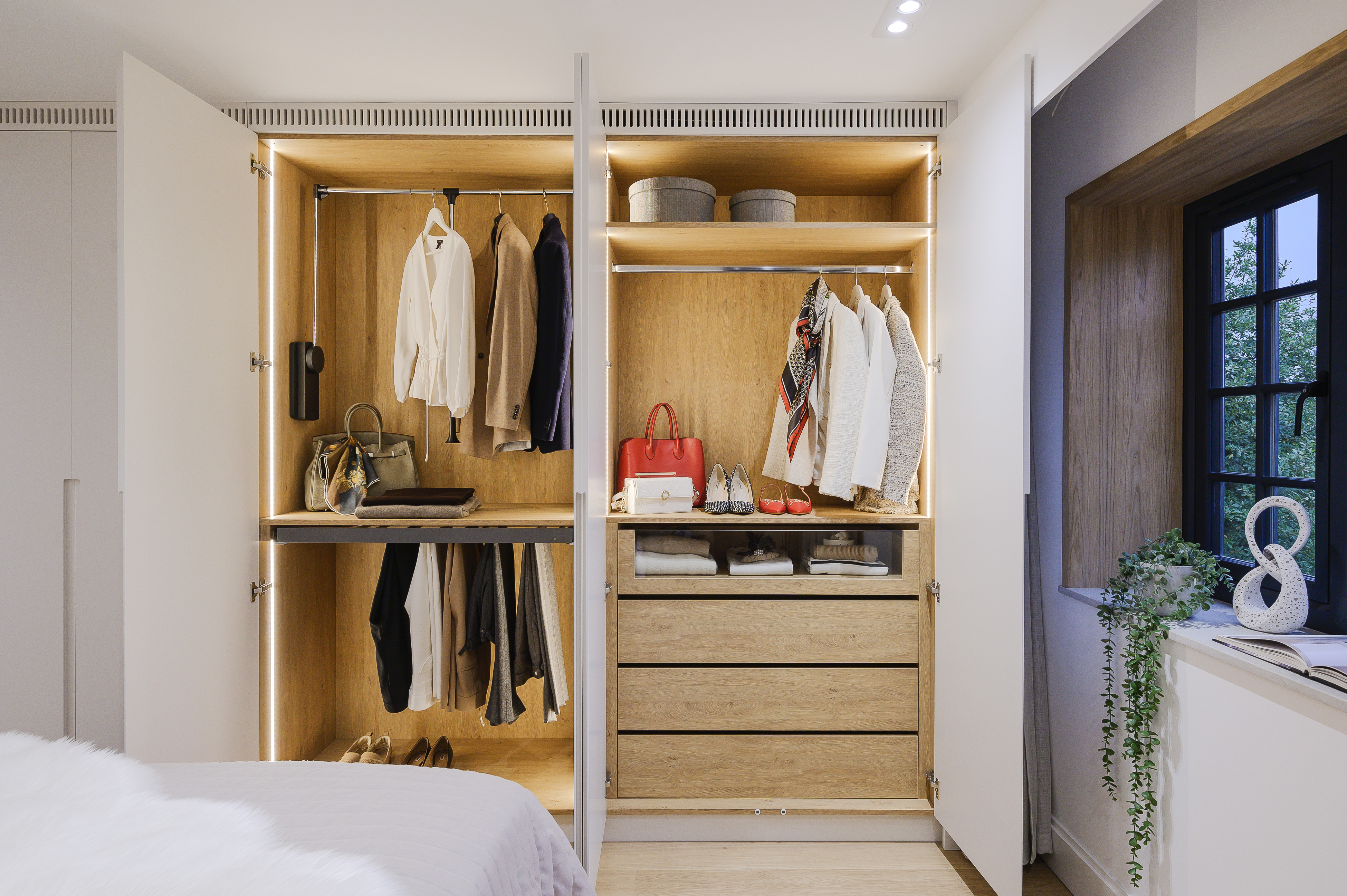 Bespoke wardrobe 