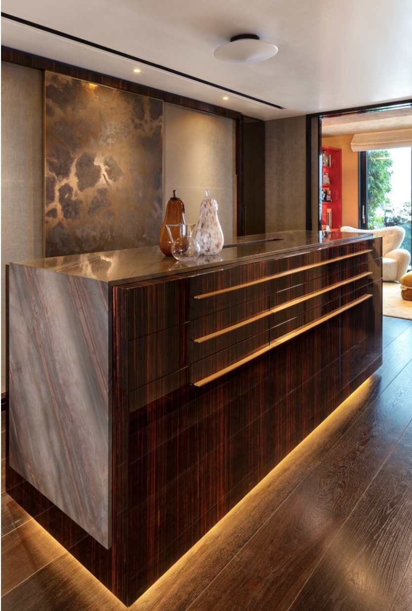 Dressing Room Island