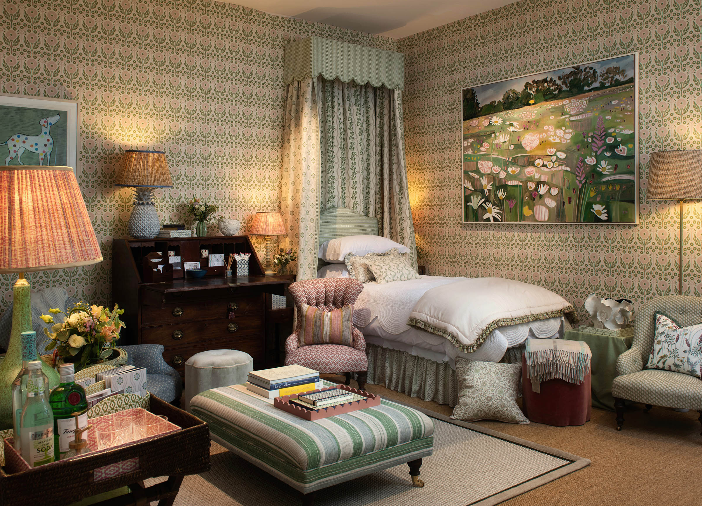 Bed, ottoman and wallpaper