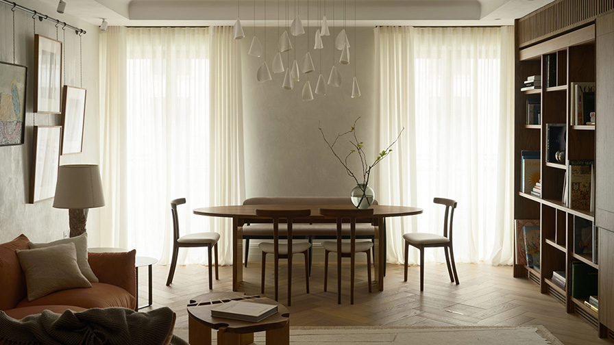 VENESTRE luxury sheer curtains in Chelsea Barracks dining room
