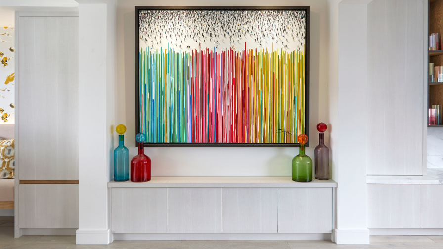 A striking first impression, leading seamlessly into the first-floor open plan living area