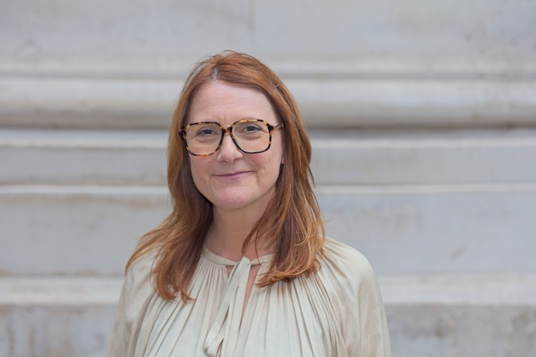 Anna Burles Headshot