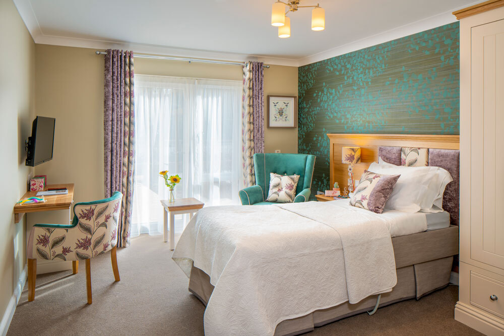 bedroom with double bed