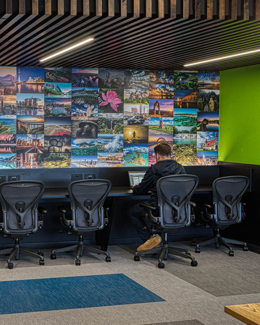 Office area with seating