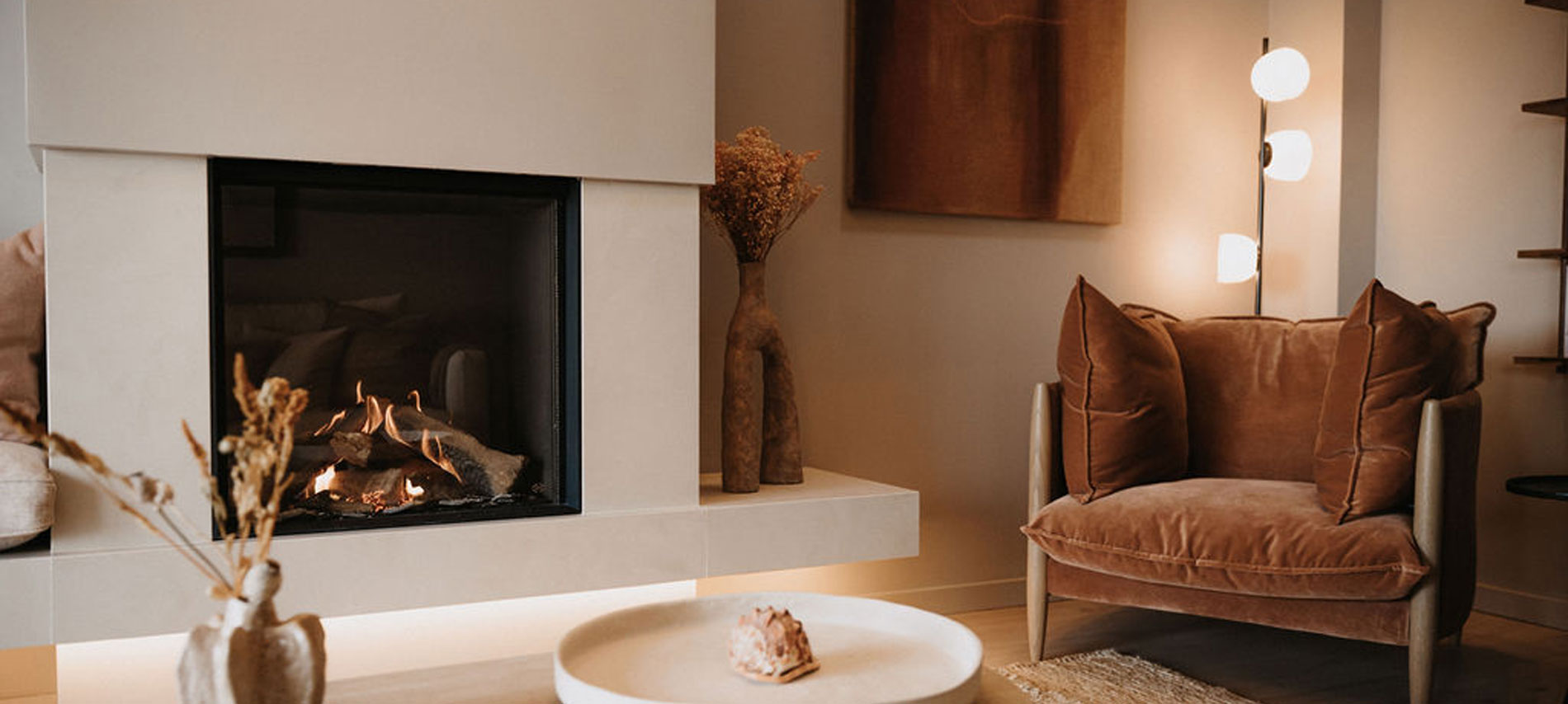 Lounge area with fireplace