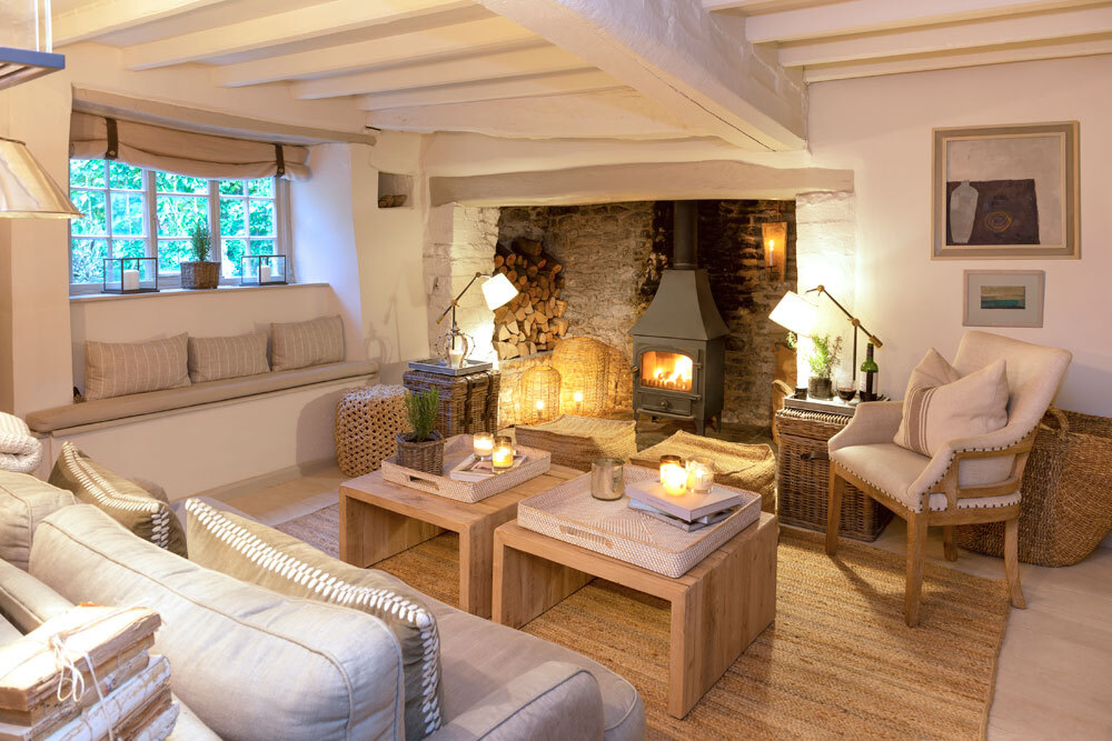 Living room with fireplace