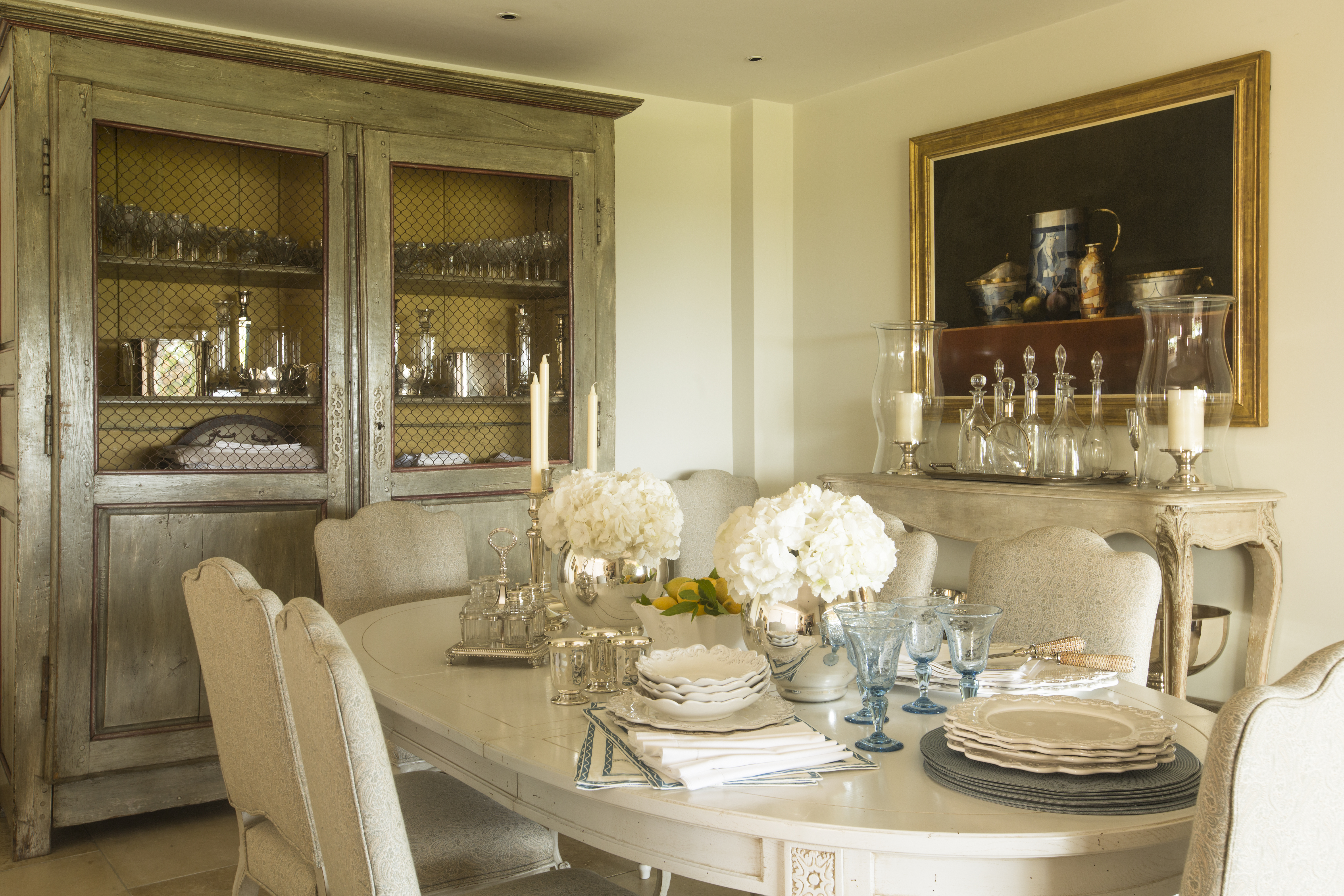 French holiday house interior design