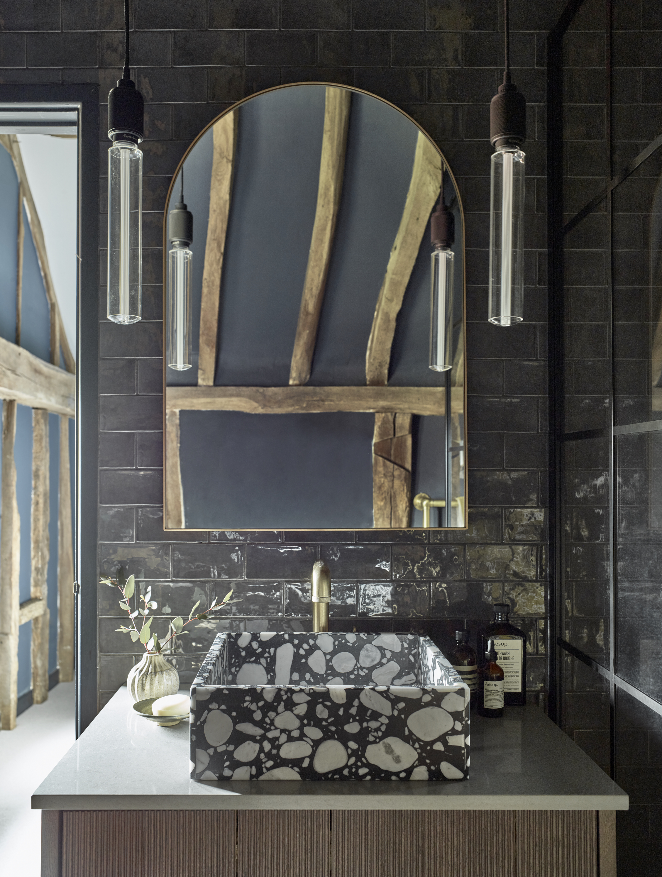 Blackberry Barn En-Suite by Pia Design