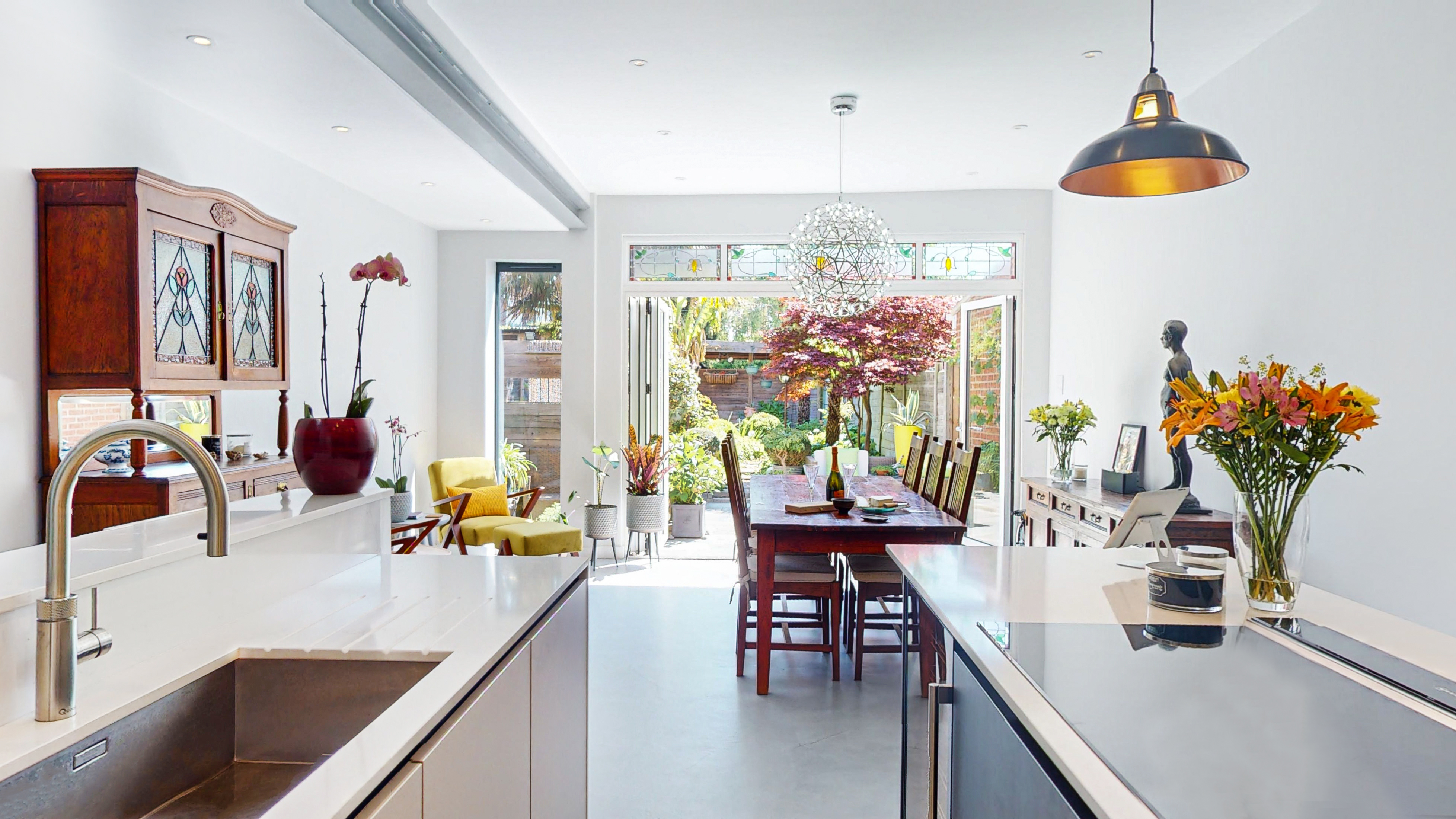 Open plan kitchen diner