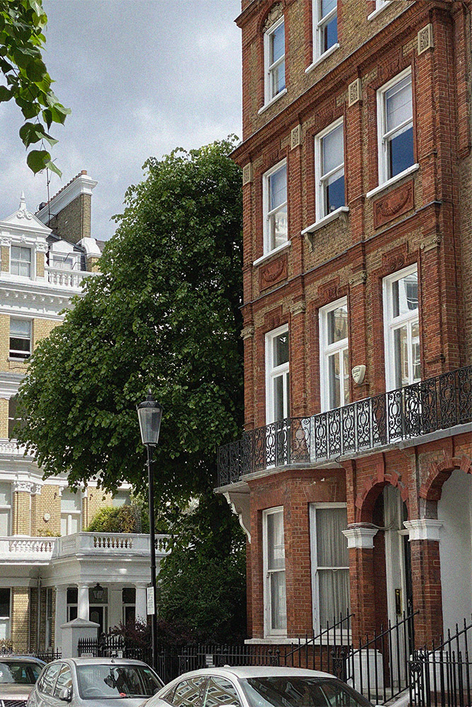 Exterior image of apartment in London South Kensington